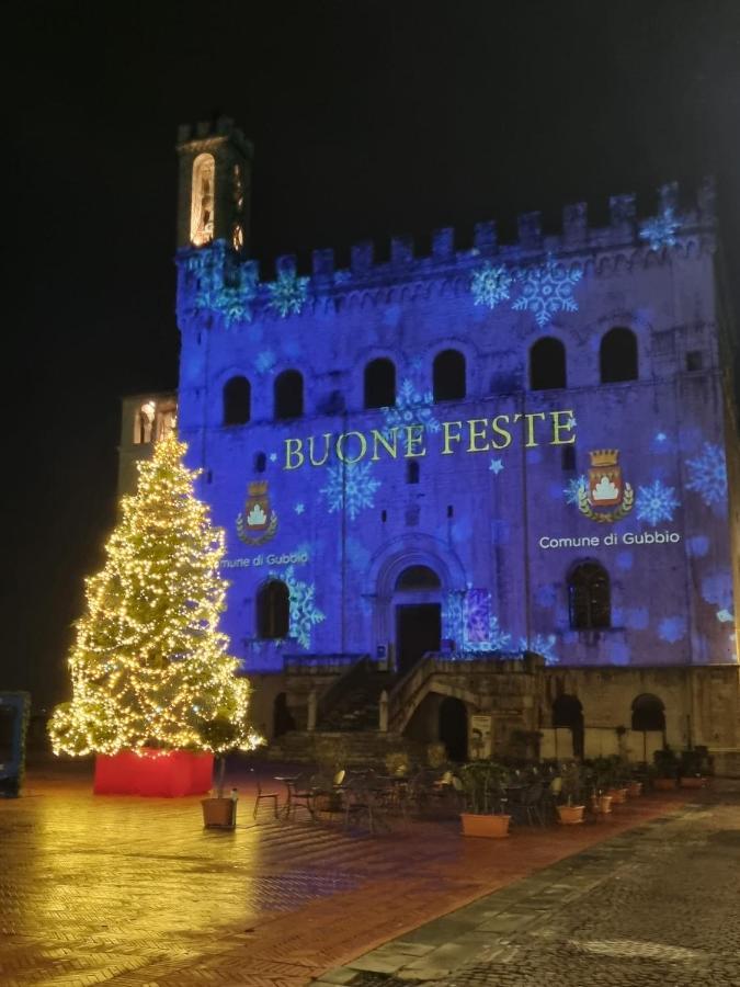 La Casetta Al Teatro Romano Gubbio Esterno foto
